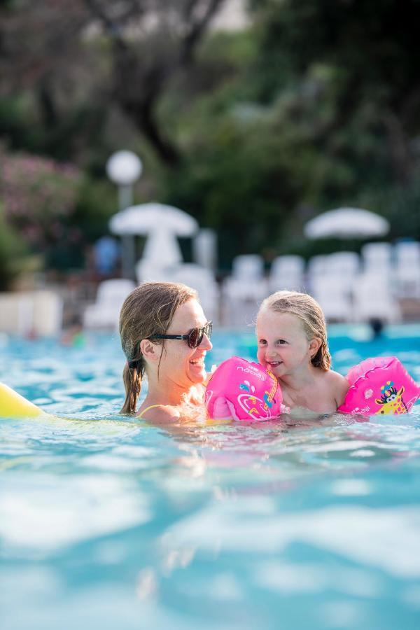 Villages Clubs Du Soleil - Le Reverdi Гримо Экстерьер фото